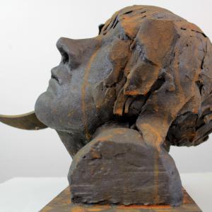 Paragnathide : grès et métal oxydation à froid H26x38x25 cm